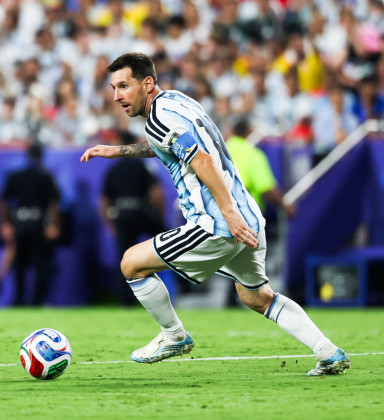 Classificações suadas de Argentina e Inglaterra marcam fim das quartas
