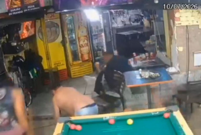 Ataque a tiros em bar deixa dois homens baleados em Rio das Pedras