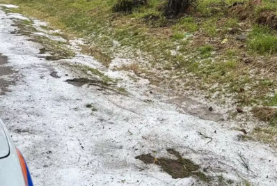 Temporal com granizo deixa ao menos 400 desalojados no RS