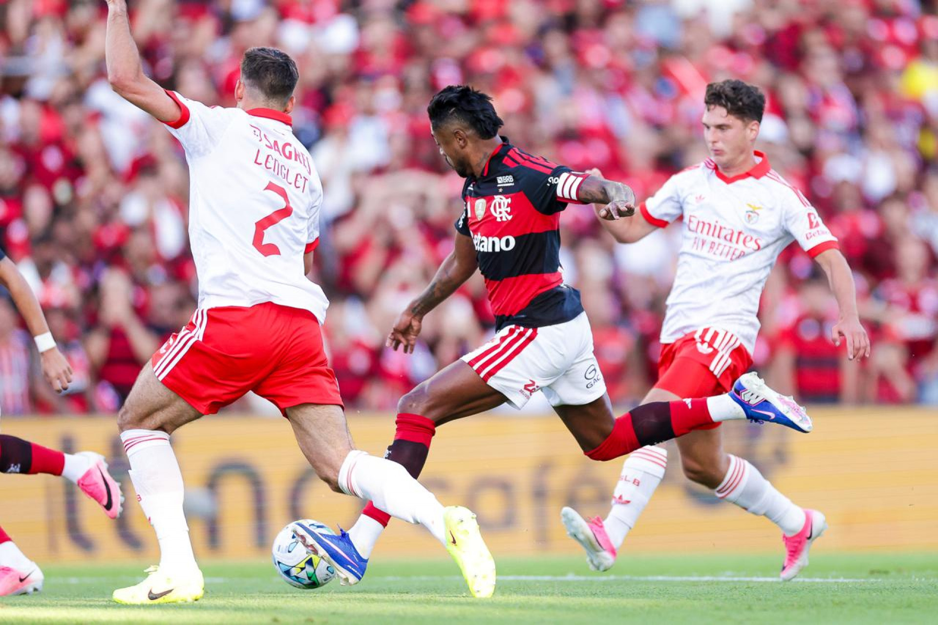 Flamengo enfrentou o Benfica em amistoso, em Portugal - Gilvan de Souza/Flamengo