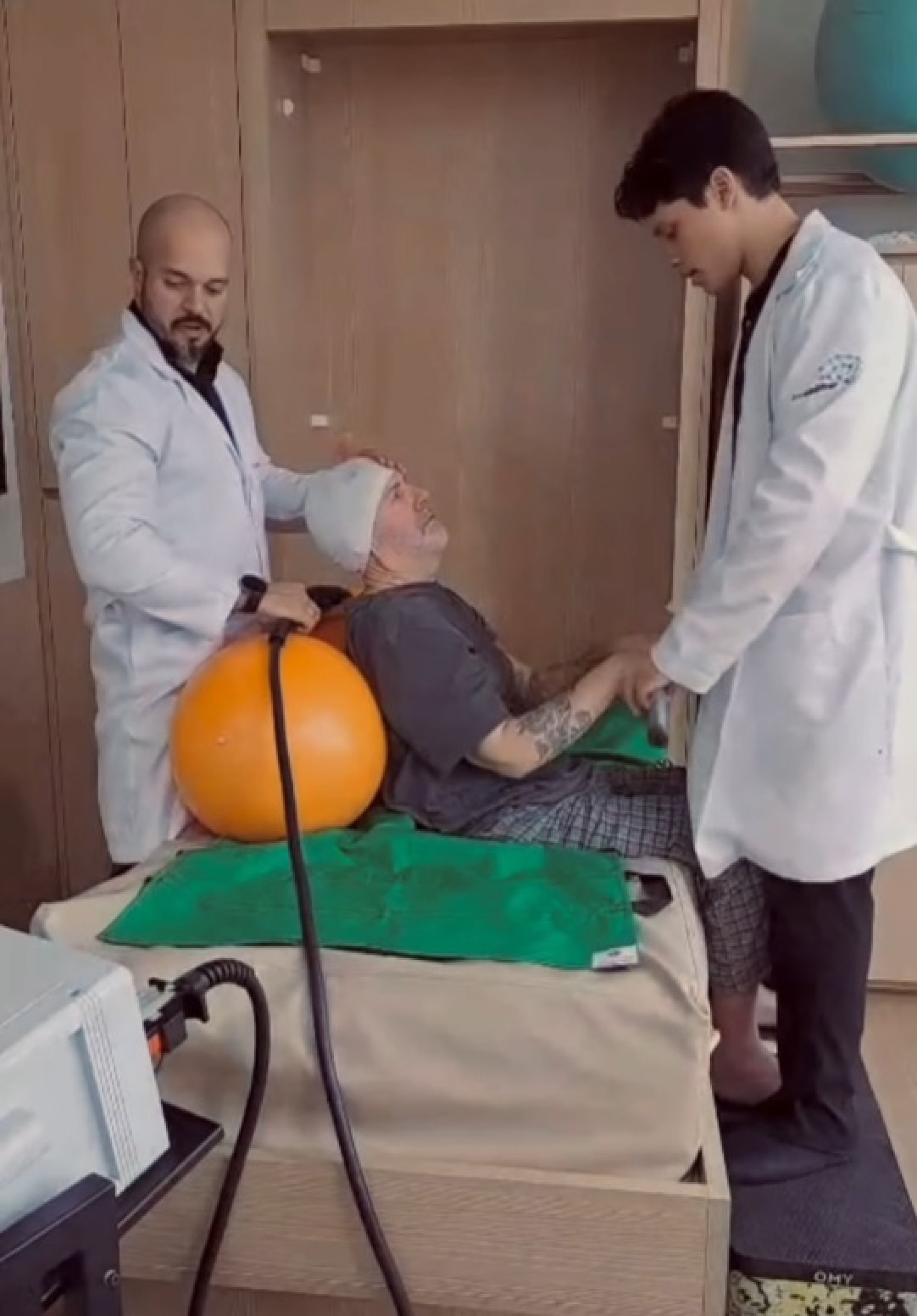 Mingau compartilhou progresso em sua recuperação depois de ter sido baleado na cabeça - Reprodução / Instagram