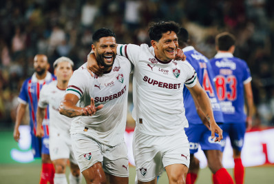 Com gols de Hulk e Cano, Fluminense bate o Bahia em amistoso