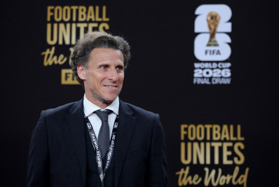 Uruguai negocia com Diego Forlán para ser técnico interino da seleção
