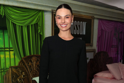 Famosos marcam presença em sessão vip de 'Wicked'