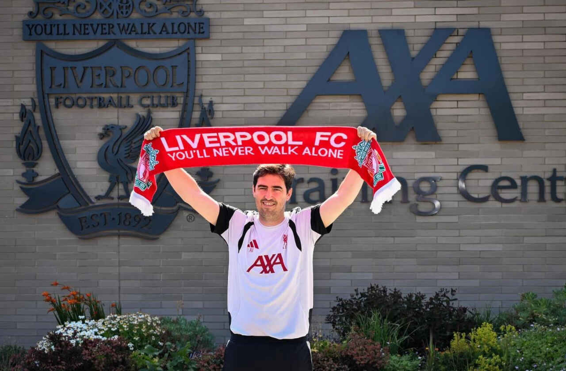 Apresentado no Liverpool, Iraola pede refor&ccedil;os para a temporada: “Precisamos de mais”