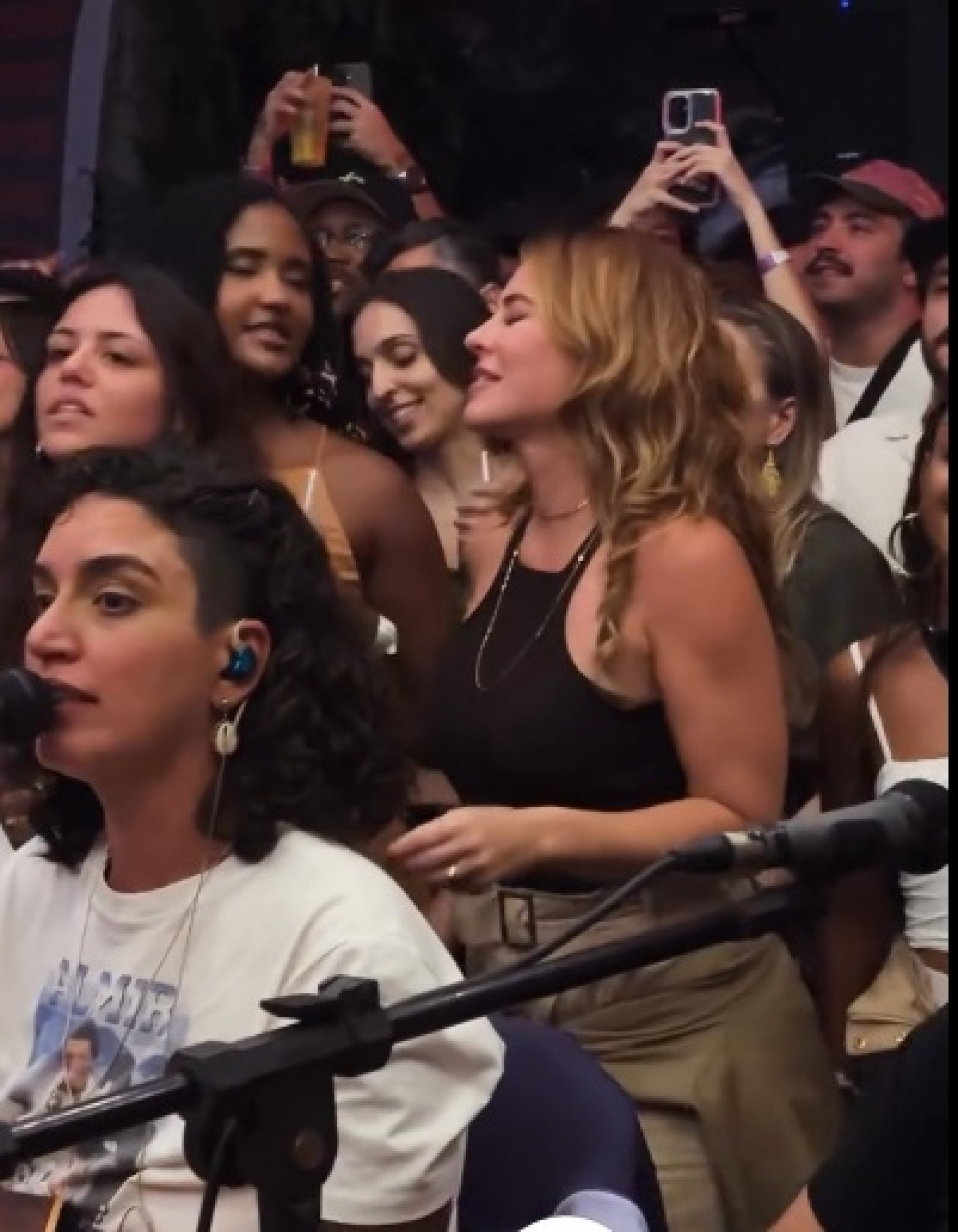 Paolla Oliveira curte roda de samba no Rio - Reprodução do Instagram