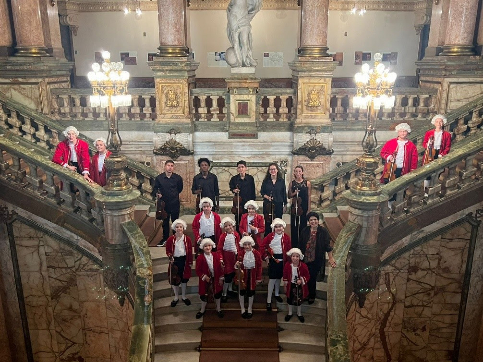 Os Pequenos Mozart e Amadeus se apresentarão no aniversário do Theatro Municipal - Divulgação/ Daniel A. Rodrigues