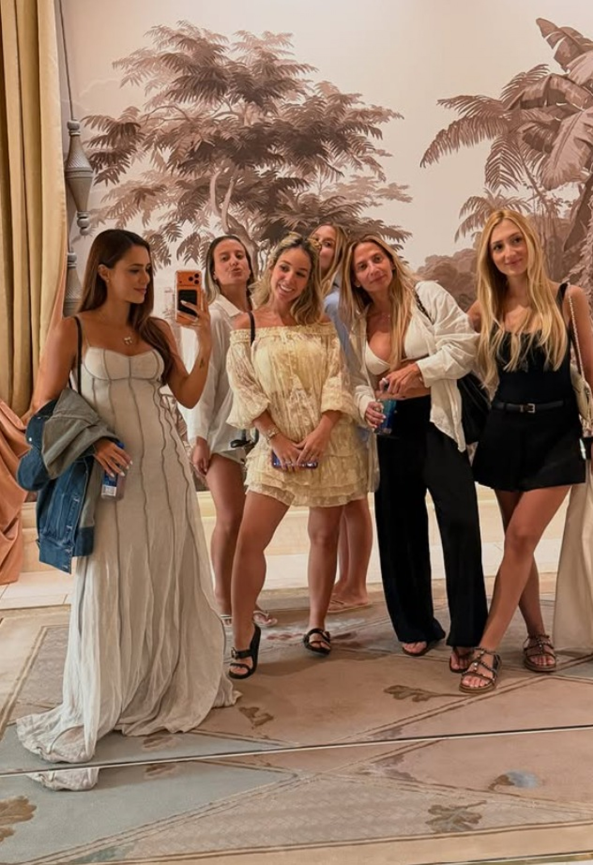 Depois de curtirem dias de descanso em Orlando com os filhos, Neymar e Bruna Biancardi seguiram viagem para Las Vegas - Reprodução / Instagram