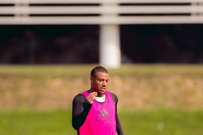 Saiba o motivo para De La Cruz seguir fora dos jogos do Flamengo