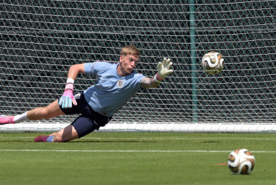 Goleiro pede calma à Inglaterra em ‘decisão’ contra a Argentina