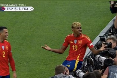 Yamal faz posts provocando a França horas antes da semifinal da Copa 