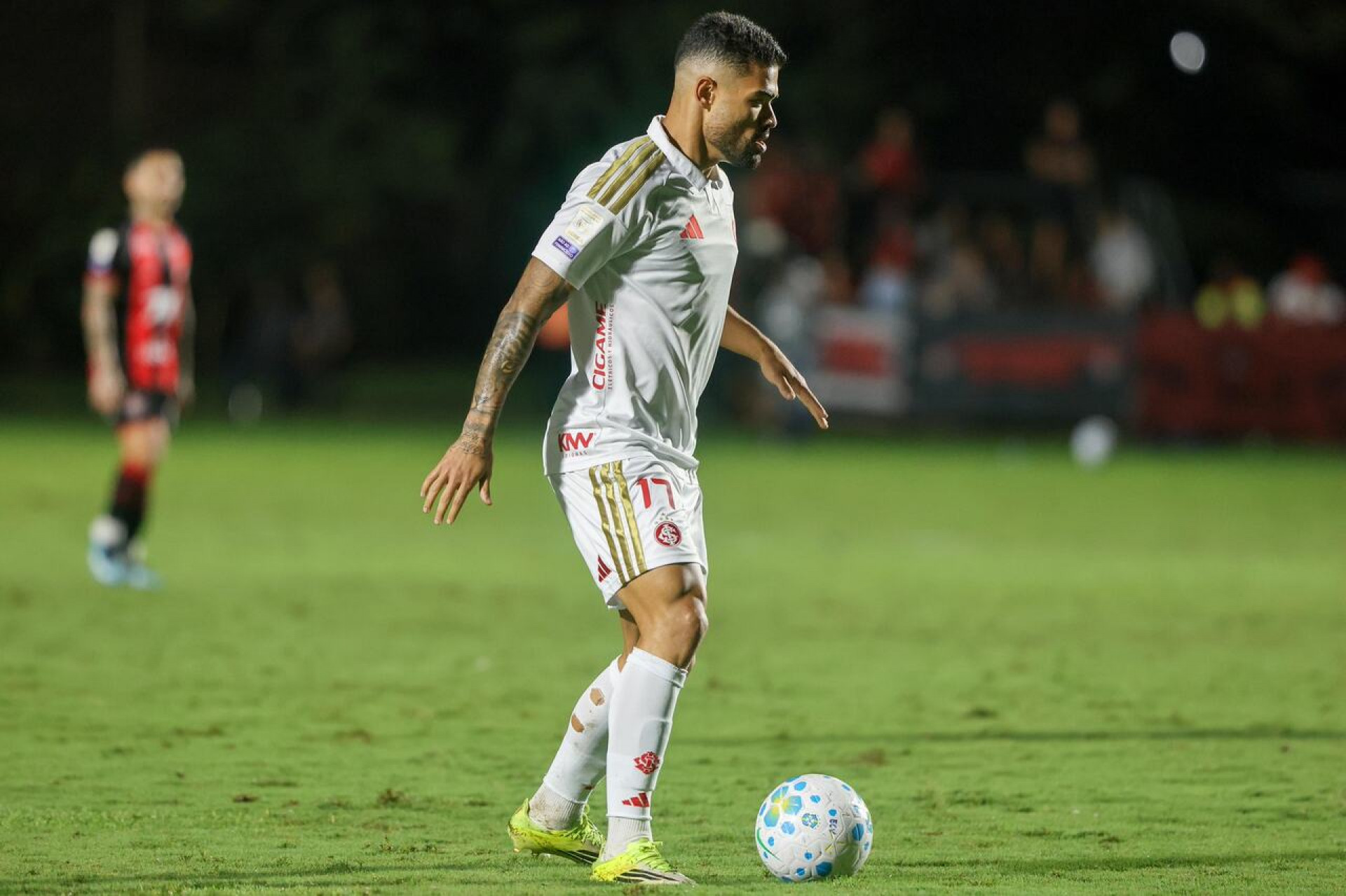 Bruno Tabata est&aacute; de sa&iacute;da do Internacional; veja o destino