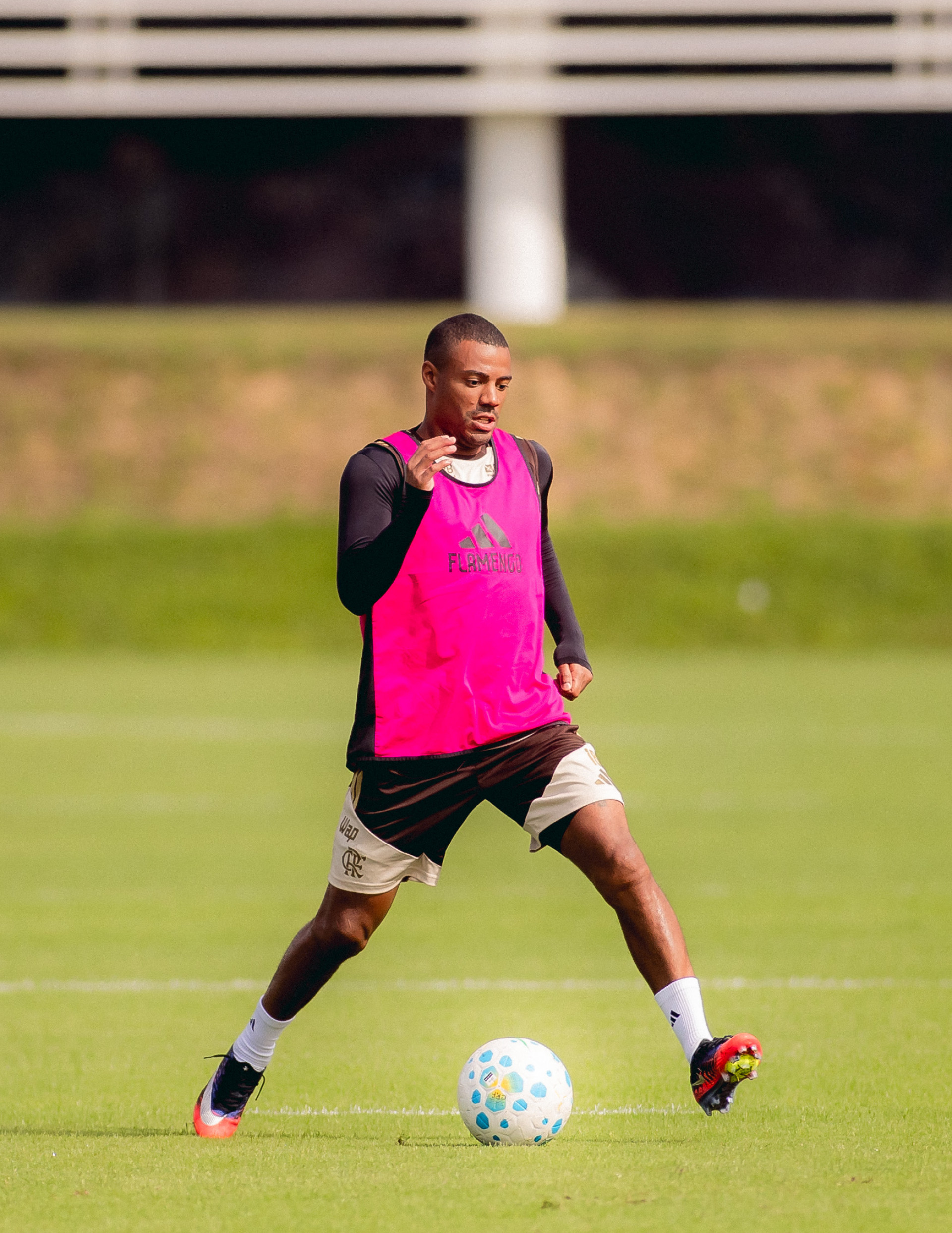 De La Cruz em treino do Flamengo - Adriano Fontes