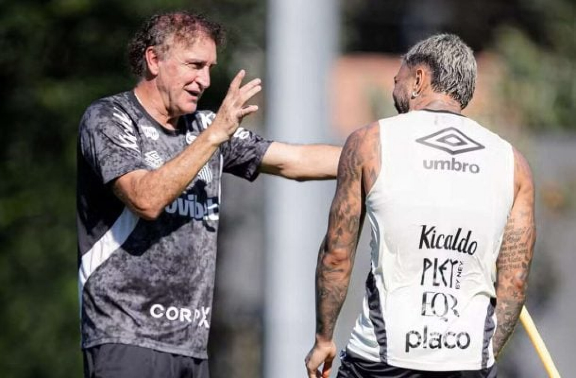 Cuca ainda procura substituto para Gabigol no time do Santos