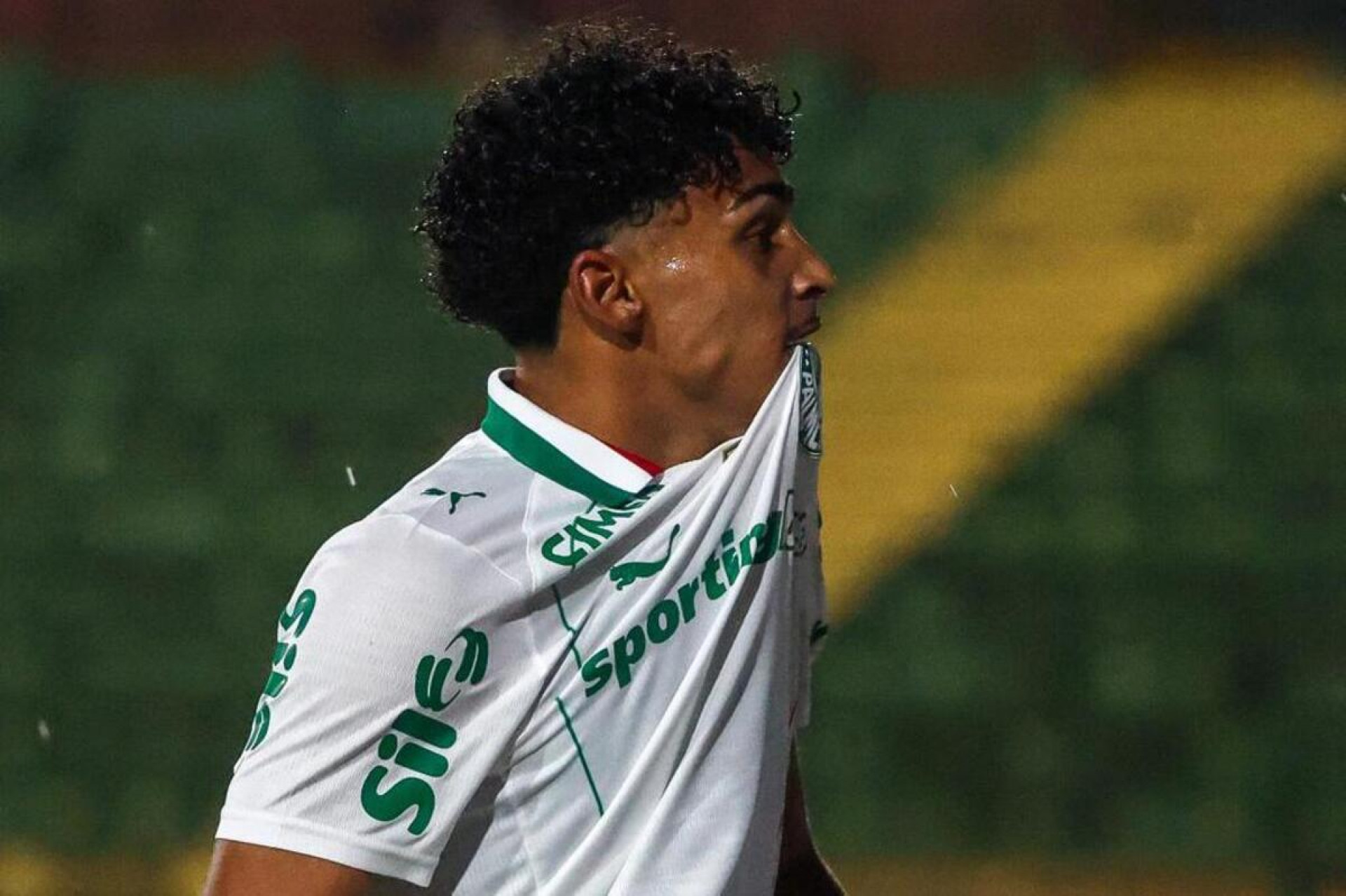 Palmeiras negocia empr&eacute;stimo de Luighi para clube dos EUA