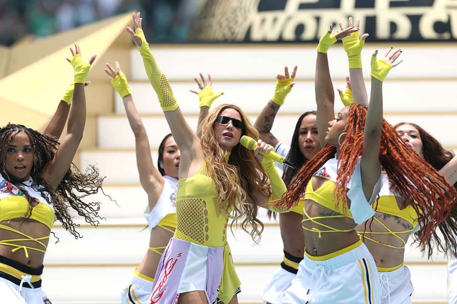 F&atilde;s poder&atilde;o comprar itens de Messi e Shakira em leil&atilde;o da Copa do Mundo de 2026