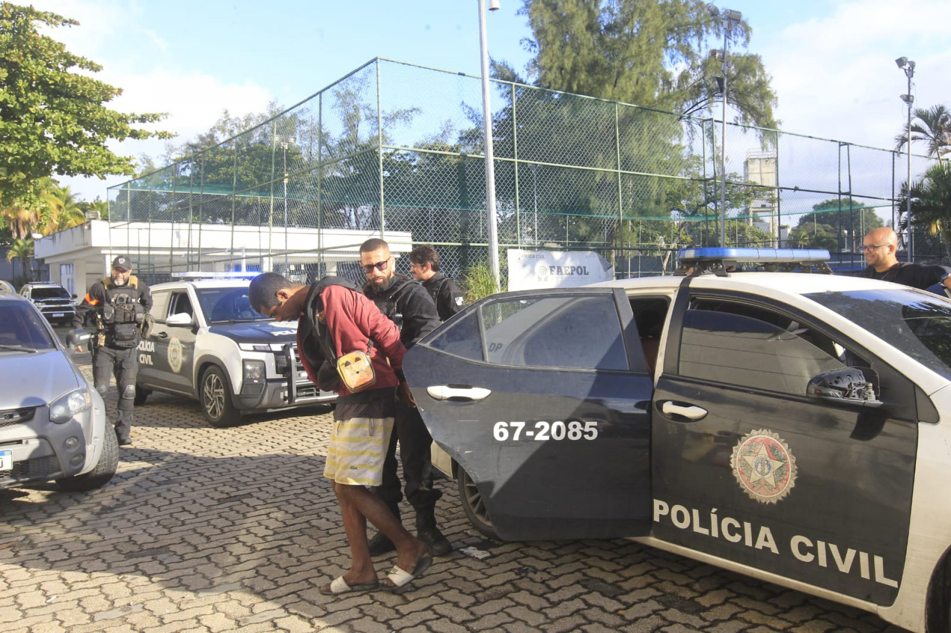Presos na Operação Contenção foram levados à Cidade da Polícia - Reginaldo Pimenta/Agência O DIA