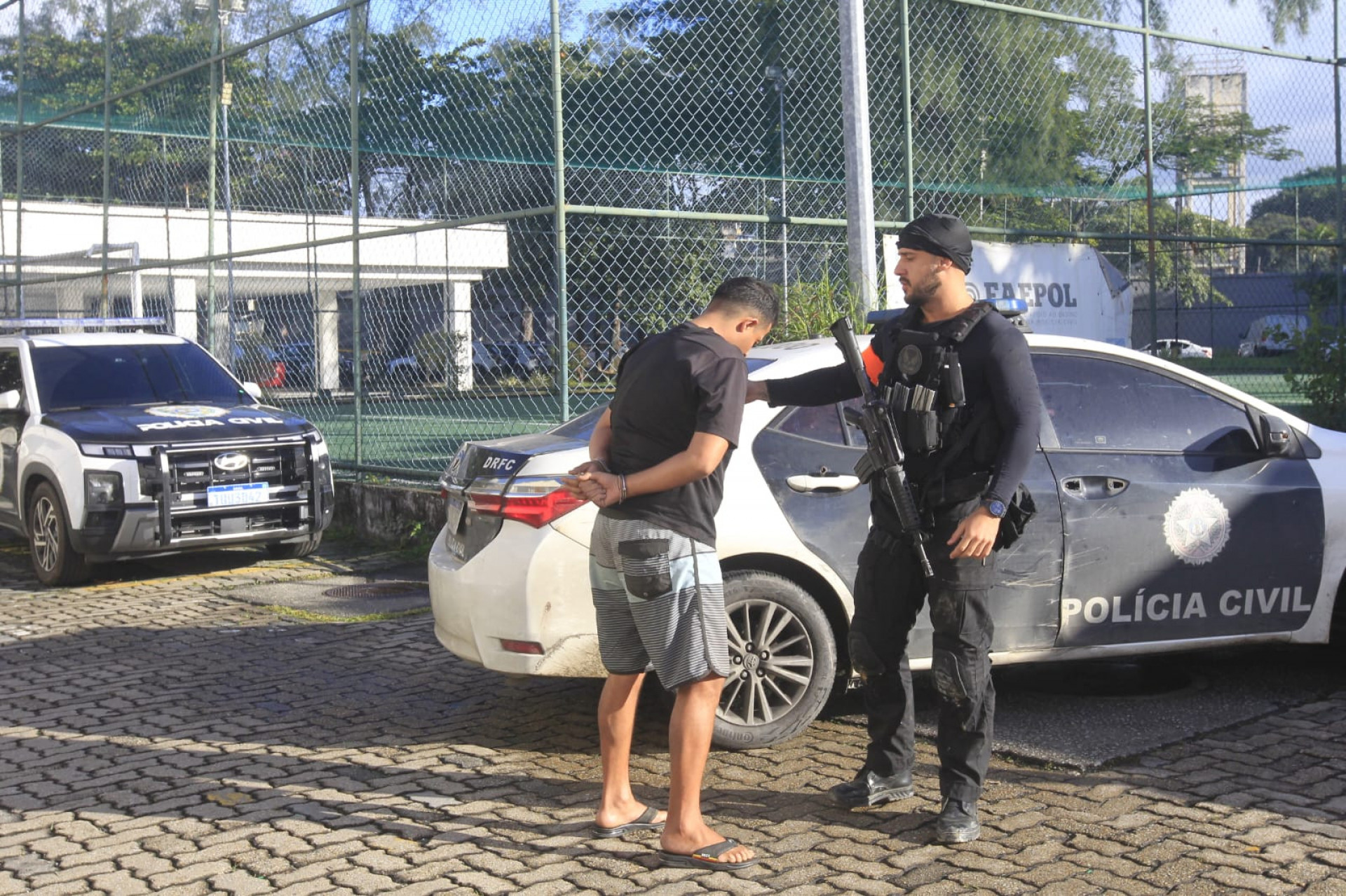Presos na Operação Contenção foram levados à Cidade da Polícia - Reginaldo Pimenta/Agência O DIA