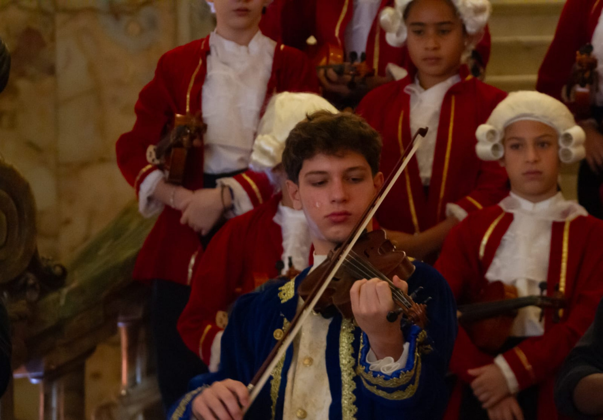 Os Pequenos Mozart e Amadeus se apresentaram no aniversário de 117 anos do Theatro Municipal - Érica Marin / Agência O Dia