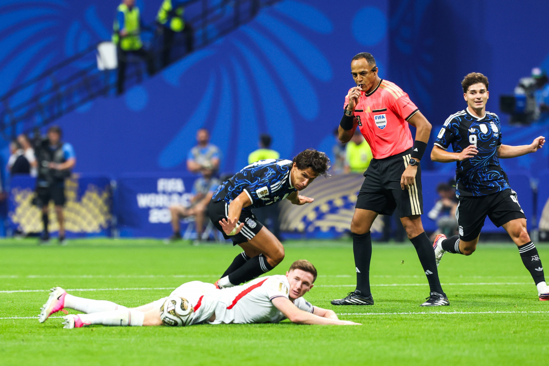 Inglaterra e Argentina se enfrentaram pela semifinal da Copa do Mundo de 2026 - Vanessa Carvalho/Parceiro/Ag&ecirc;ncia O Dia