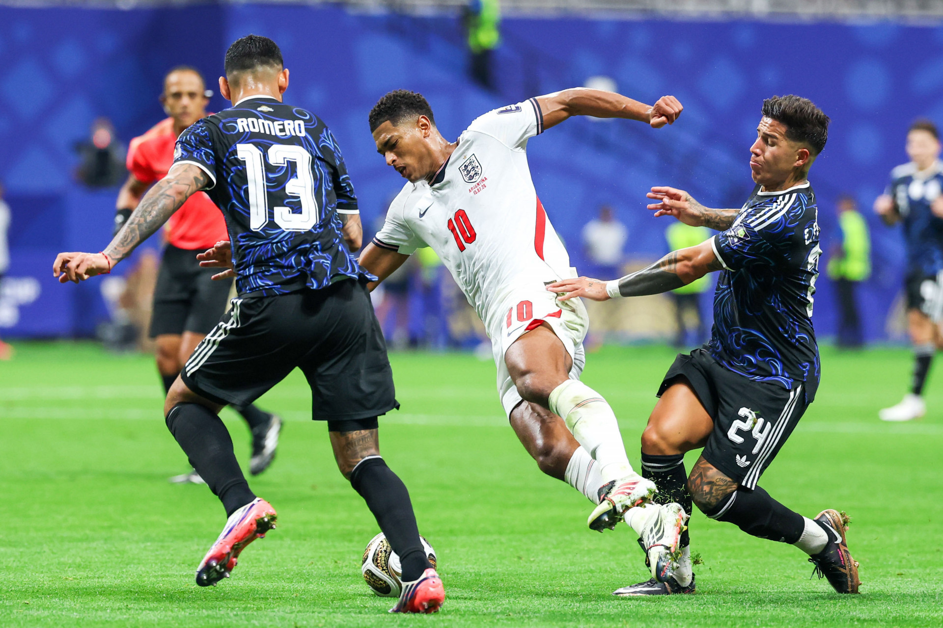 Inglaterra e Argentina se enfrentaram pela semifinal da Copa do Mundo de 2026 - William Volcov/Parceiro/Ag&ecirc;ncia O Dia