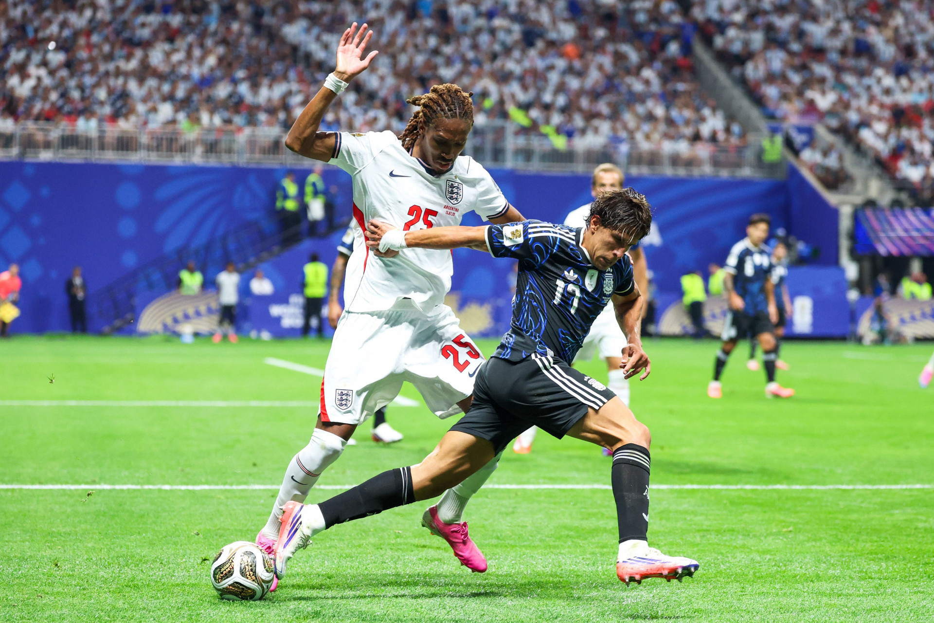 Inglaterra e Argentina se enfrentaram pela semifinal da Copa do Mundo de 2026 - William Volcov/Parceiro/Ag&ecirc;ncia O Dia