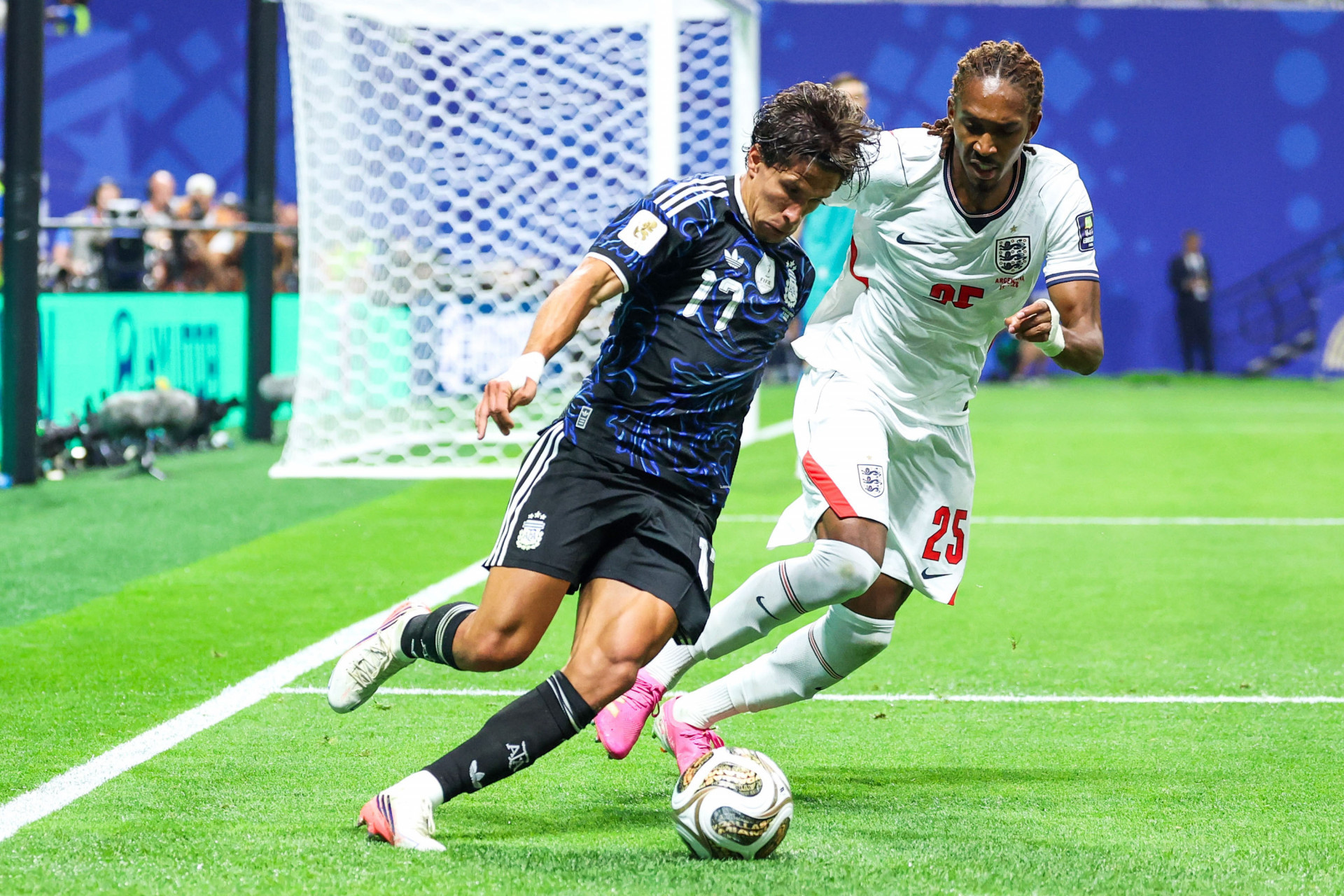 Inglaterra e Argentina se enfrentaram pela semifinal da Copa do Mundo de 2026 - William Volcov/Parceiro/Ag&ecirc;ncia O Dia