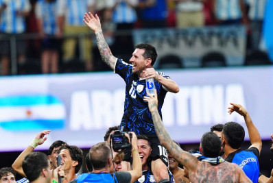 Messi reescreve história em Copas, e busca último brilho com Argentina