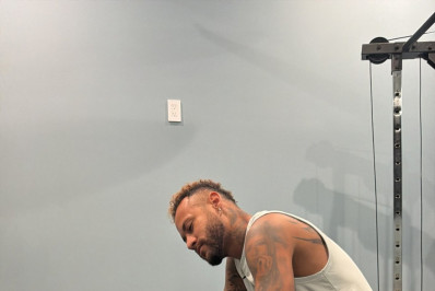 De férias nos EUA, Neymar publica vídeo fazendo musculação