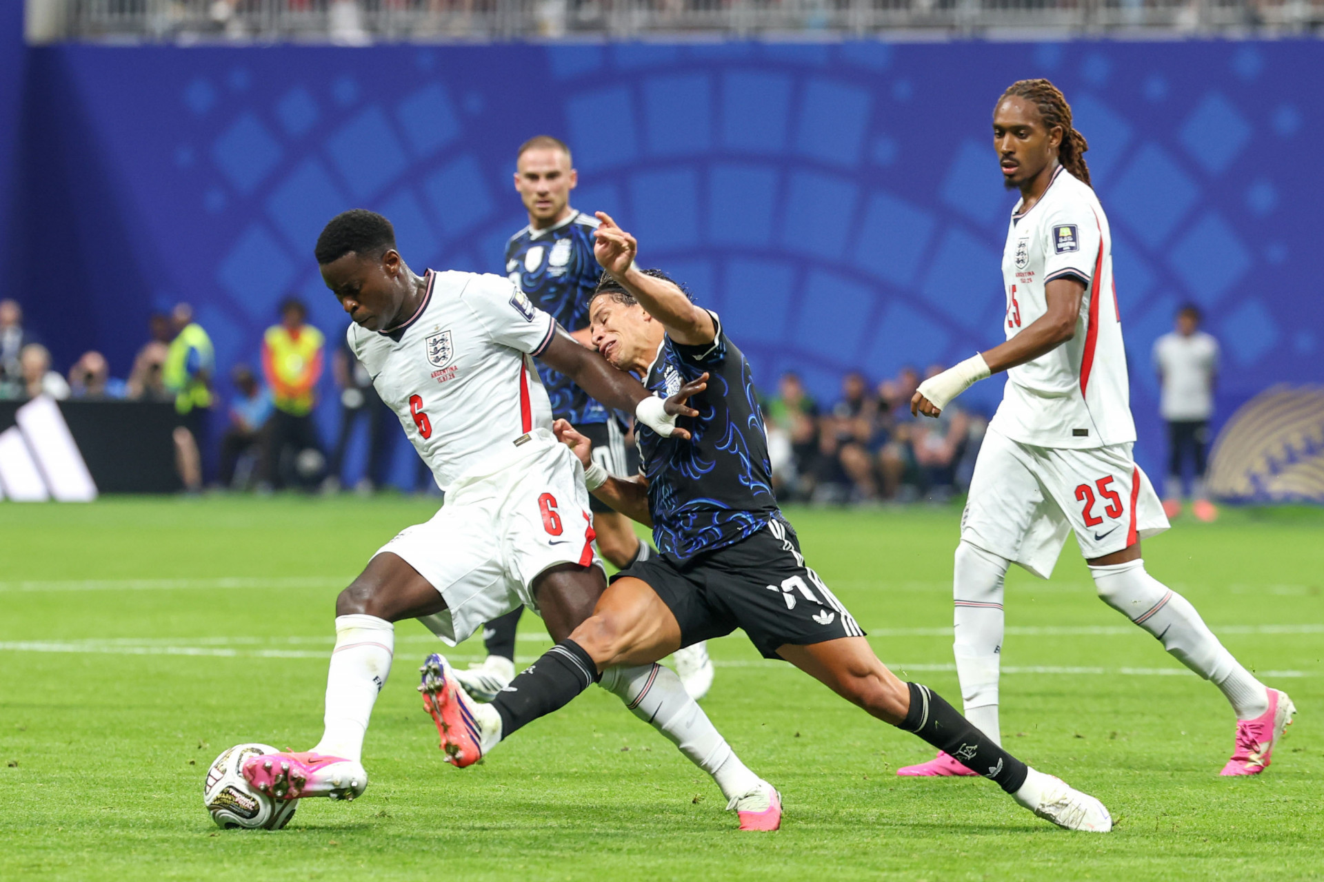 Inglaterra e Argentina se enfrentaram pela semifinal da Copa do Mundo de 2026 - Vanessa Carvalho/Parceiro/Ag&ecirc;ncia O Dia