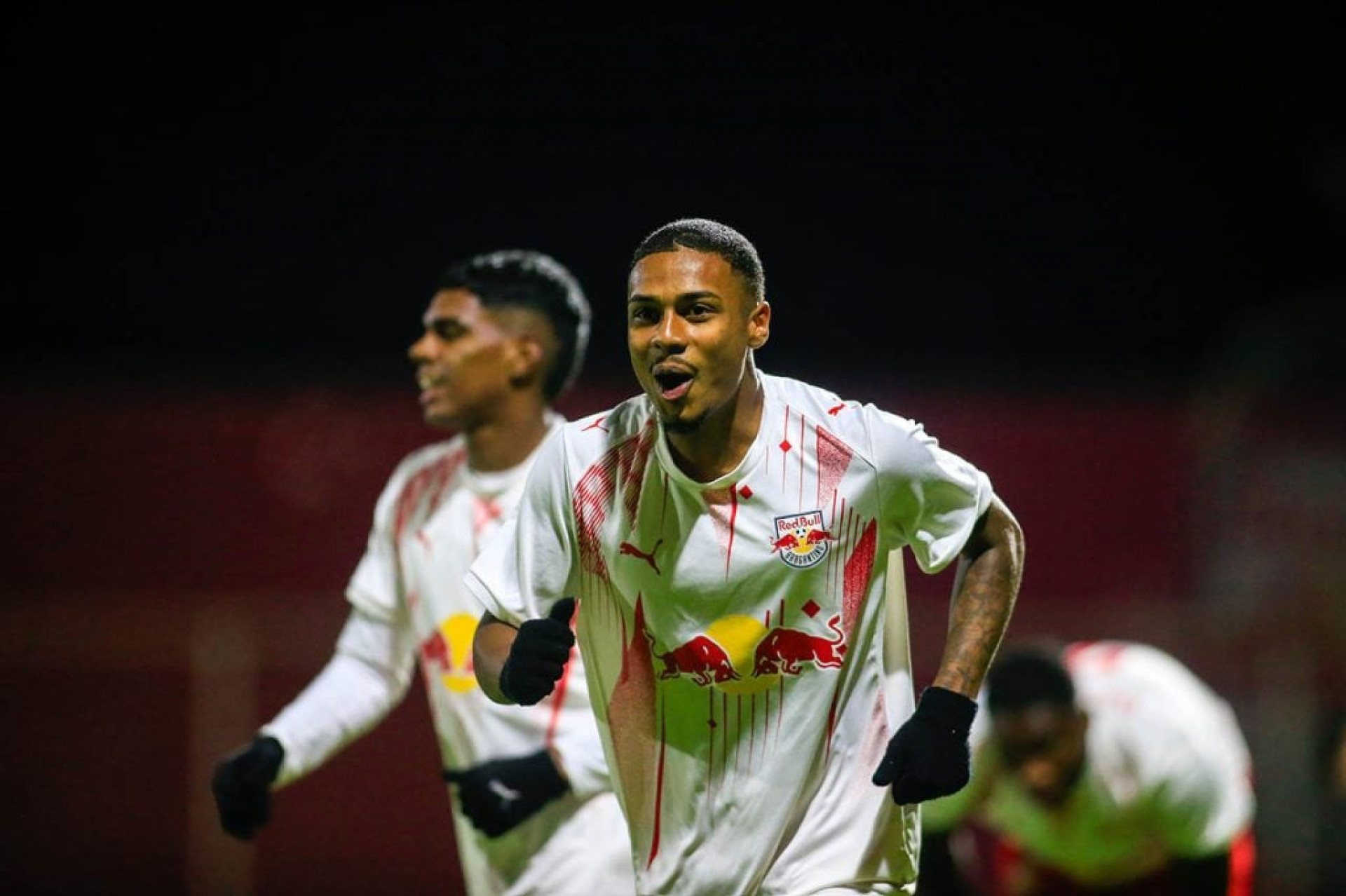 RB Bragantino vence o Athletico novamente e avan&ccedil;a para as semifinais do Brasileir&atilde;o Sub-20