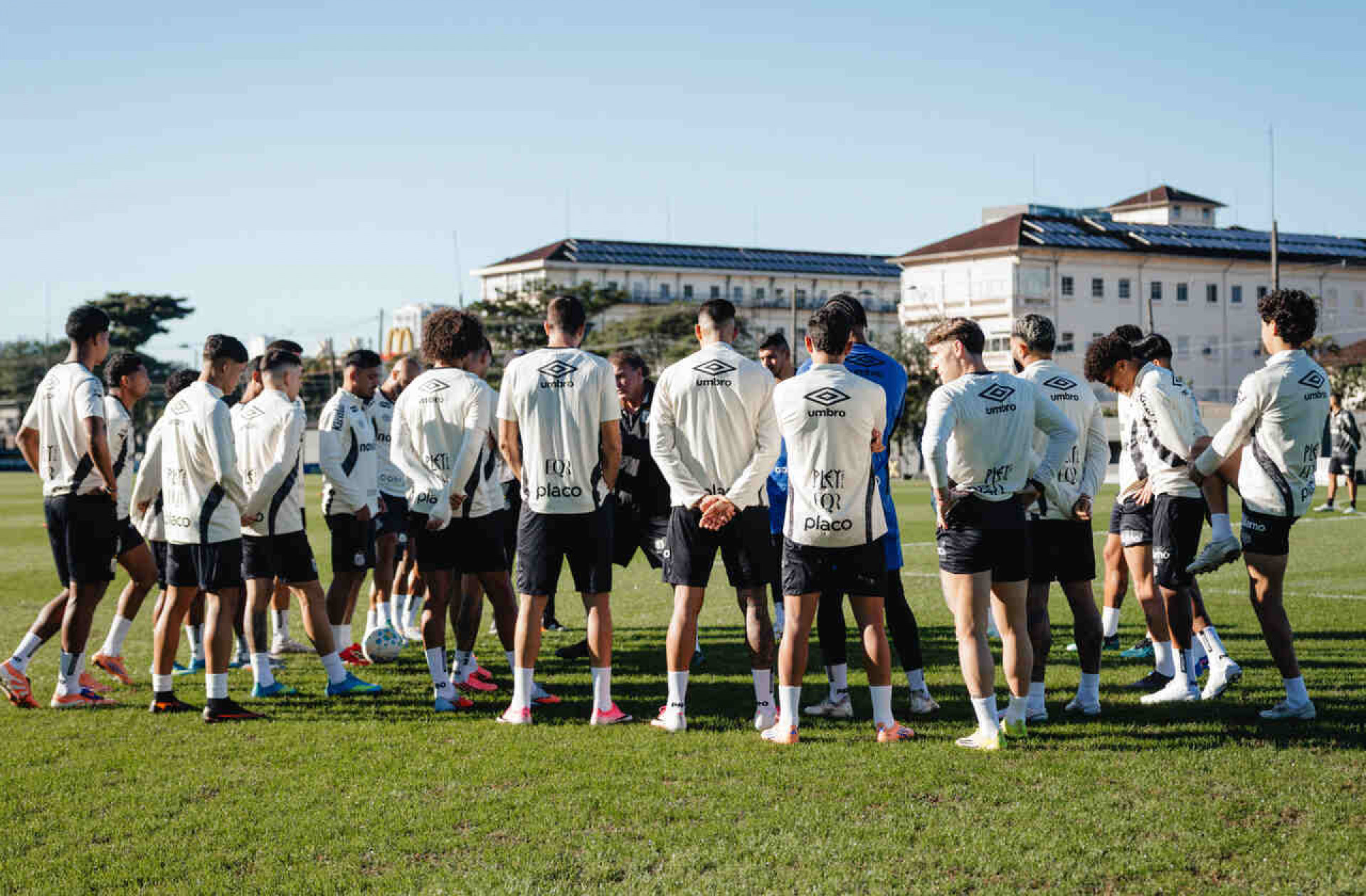 Bontempo volta e Santos ganha refor&ccedil;o para enfrentar o Botafogo