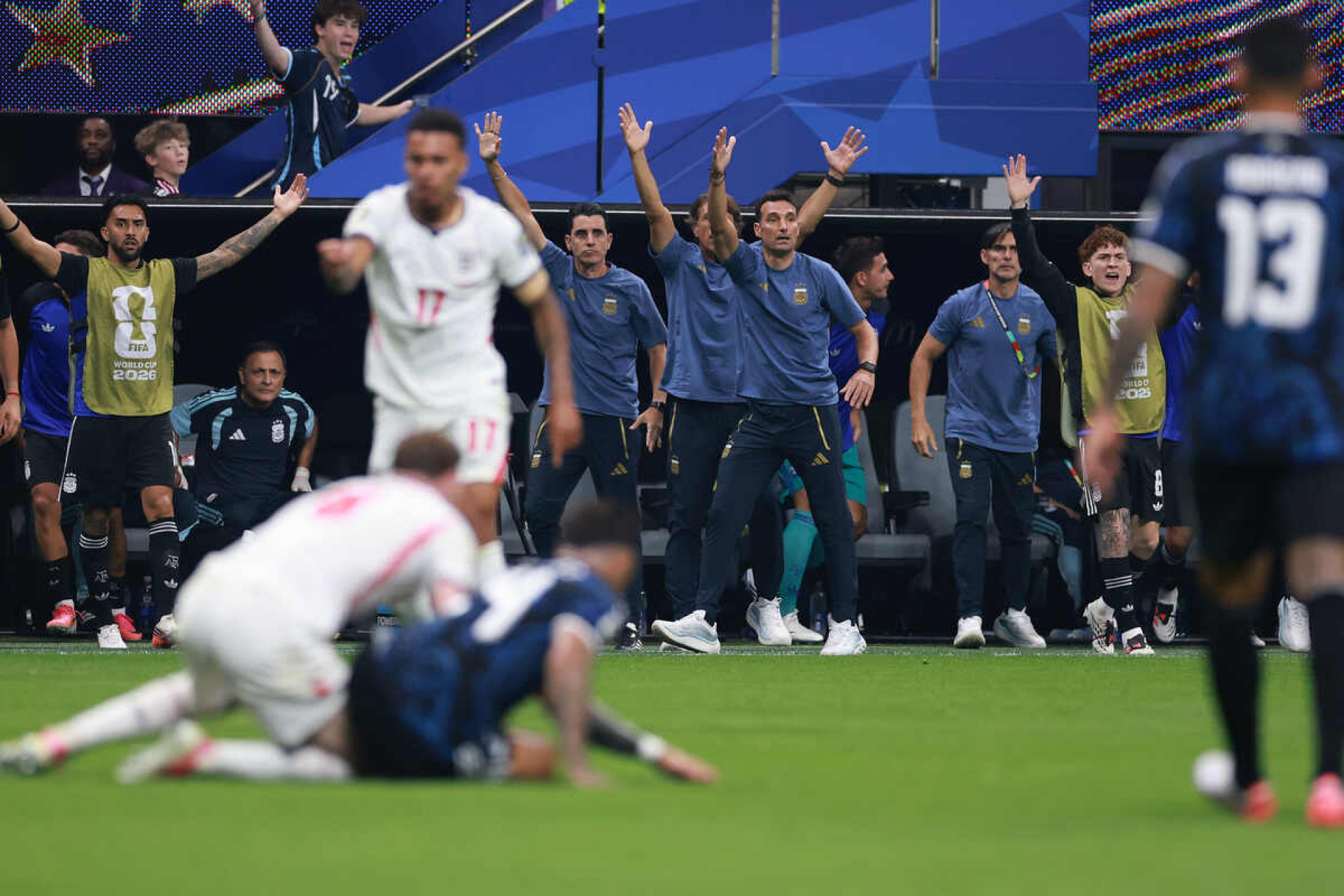 Scaloni se emociona com virada e classifica&ccedil;&atilde;o para a final da Copa: “Somos &uacute;nicos”