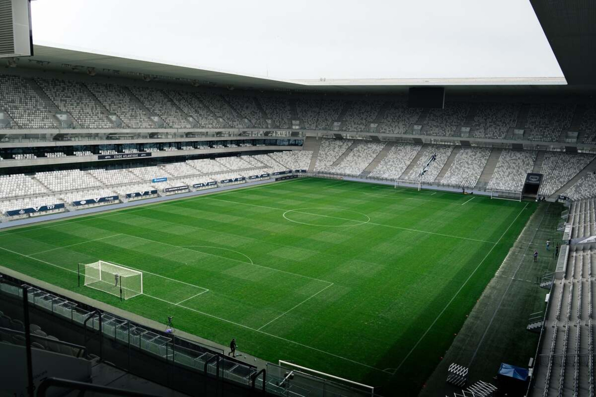 Em grave crise financeira, tradicional clube franc&ecirc;s &eacute; rebaixado para a divis&atilde;o regional