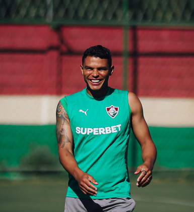 Thiago Silva treina, e Flu pode ter zagueiro em jogo da Libertadores