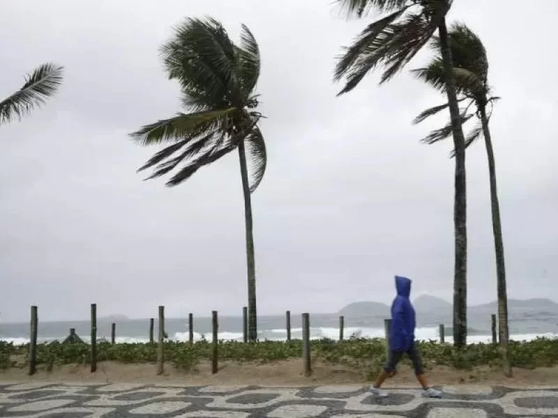 Inmet emite alerta de vendaval para 821 municípios de sete Estados