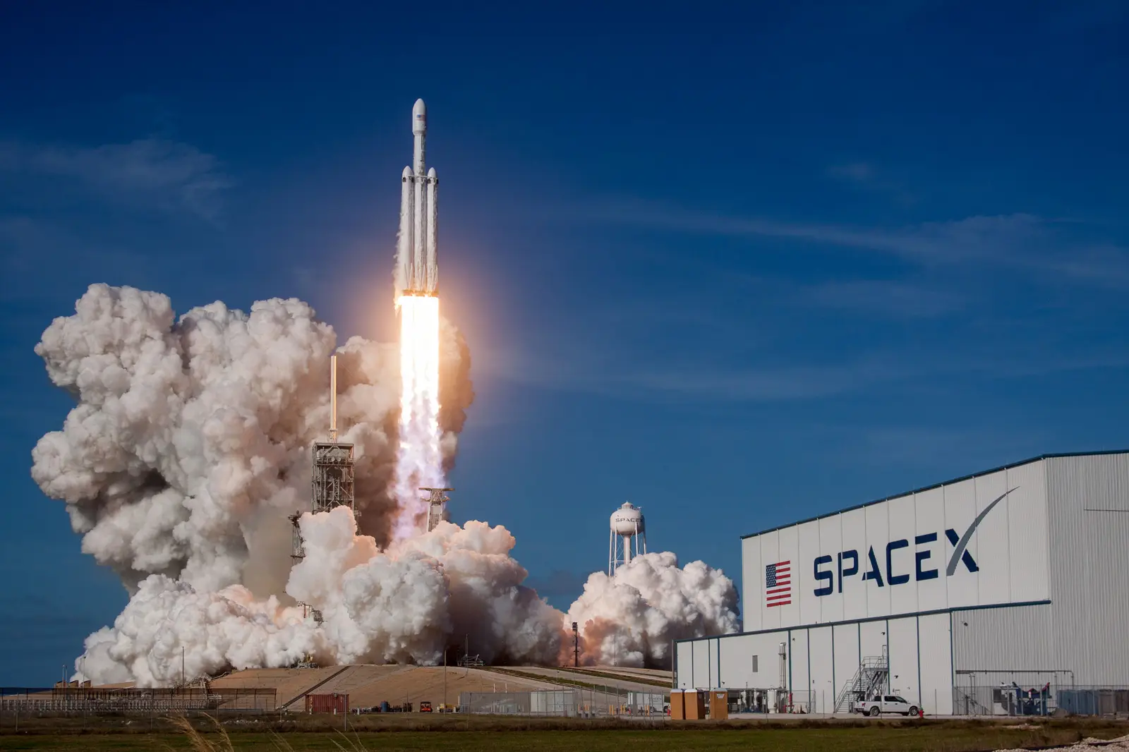 SpaceX testa voo da nave mais poderosa do mundo