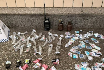 Polícia apreende granadas e drogas em Nova Iguaçu e prende foragido da Justiça