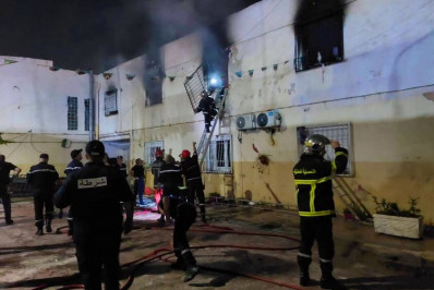 Incêndio em orfanato deixa 11 mortos na Argélia