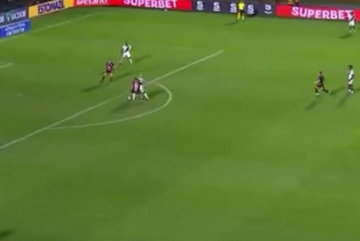 Na estreia de Pedro Emanuel, Vasco perde para o Vitória e segue no Z-4