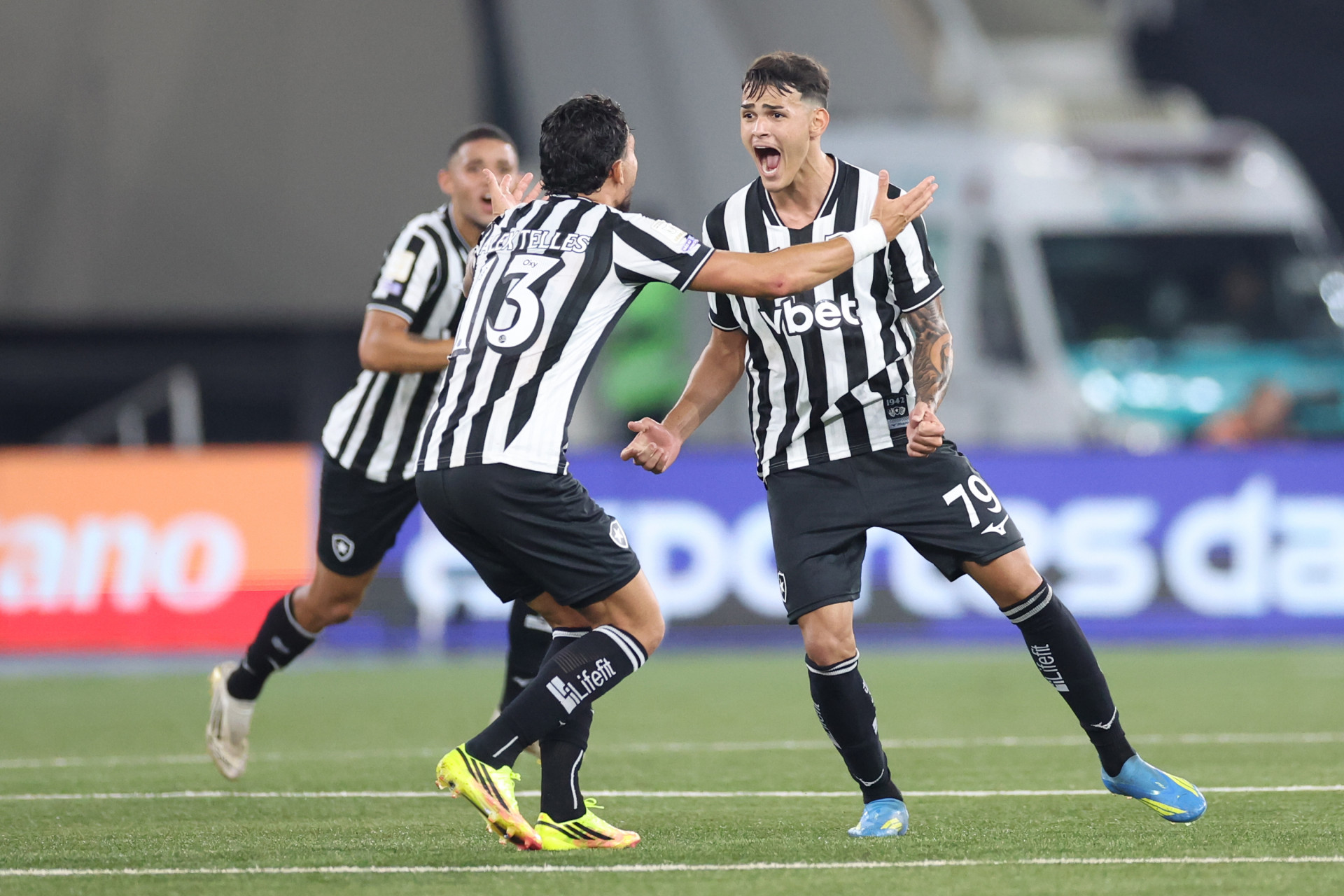 Lucas Emanuel, de 17 anos, marcou pela primeira vez como profissional no Botafogo - V&iacute;tor Silva/Botafogo