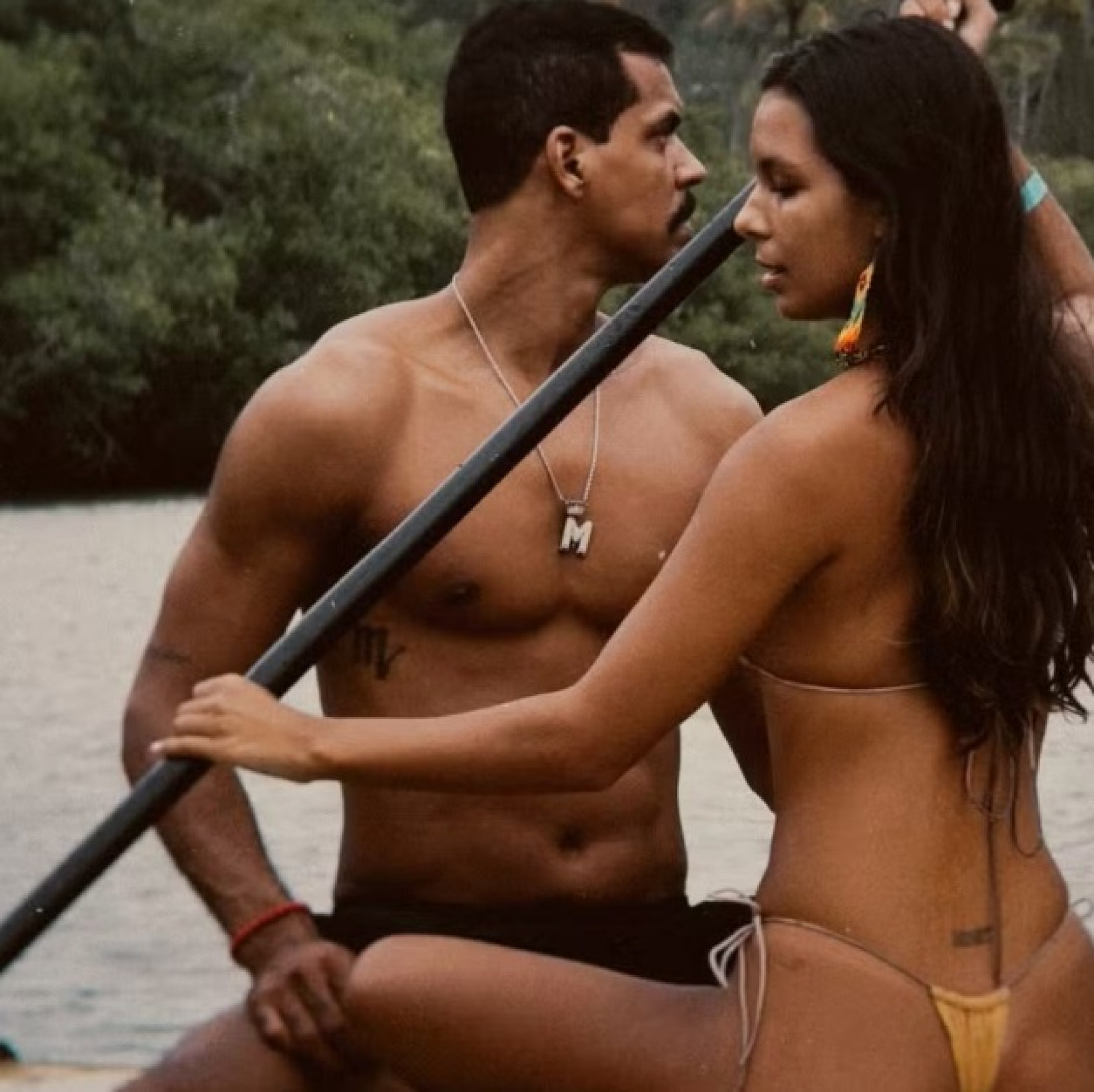 Mell Muzzillo compartilha fotos românticas com Marcello Melo Jr. - Reprodução Instagram
