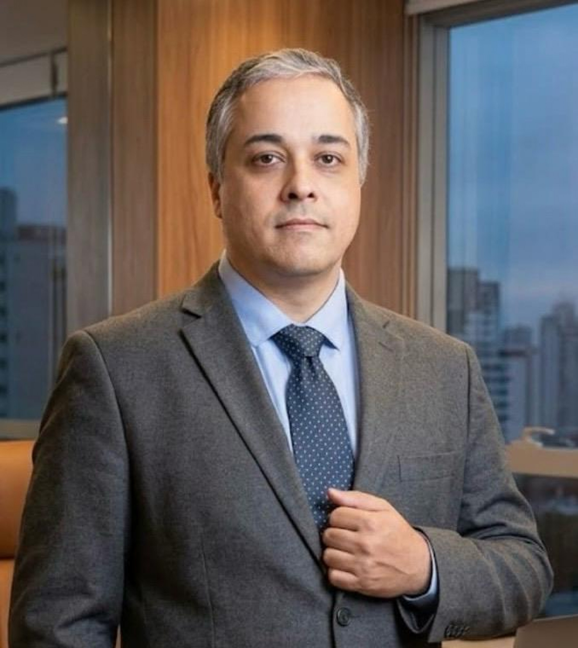 O economista Thiago Foga&ccedil;a diz que &eacute; preciso avaliar outros custos antes de entrar em um financiamento - Divulga&ccedil;&atilde;o