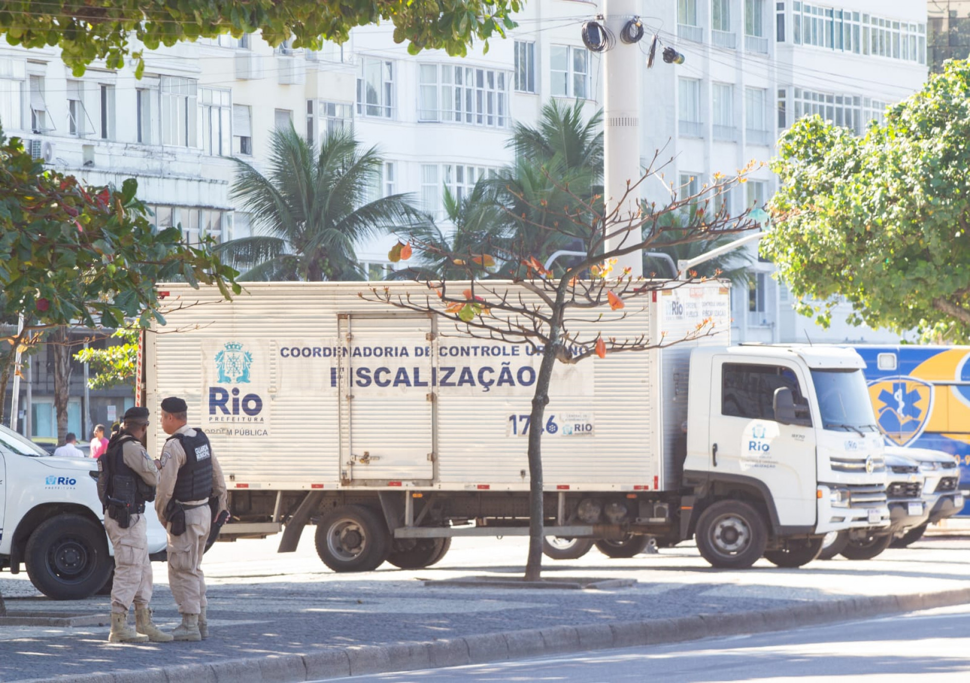 Seop utiliza caminhão para armazenar materiais confiscados - Érica Martin / Agência O Dia