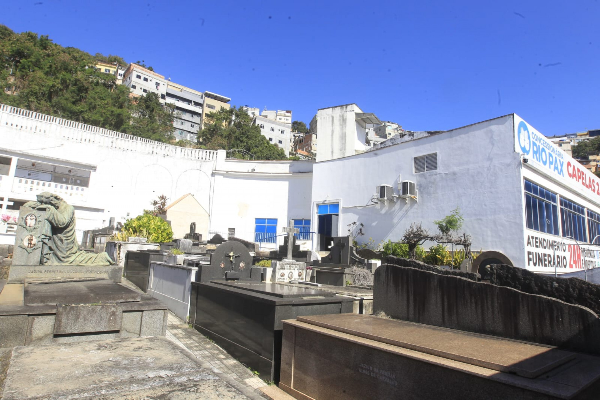 Despedida de Pedro Ely Cordeiro dos Santos aconteceu no Cemitério São João Batista, em Botafogo - Reginaldo Pimenta / Agência O DIA