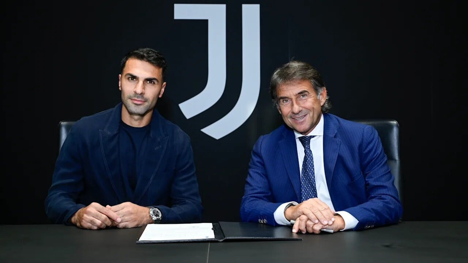Juventus anuncia refor&ccedil;o ap&oacute;s jogador desistir de renovar com rival italiano