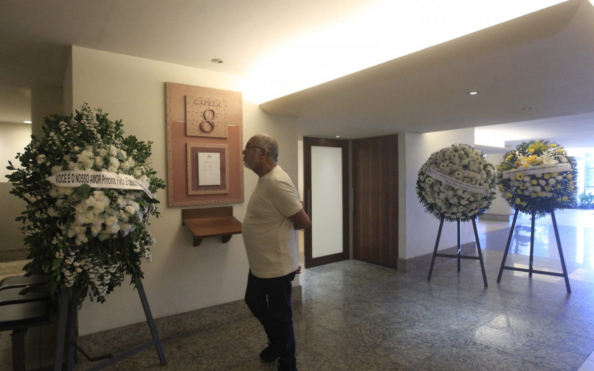 Renato Machado foi velado no Cemitério Memorial do Carmo, no Caju, Zona Norte do Rio