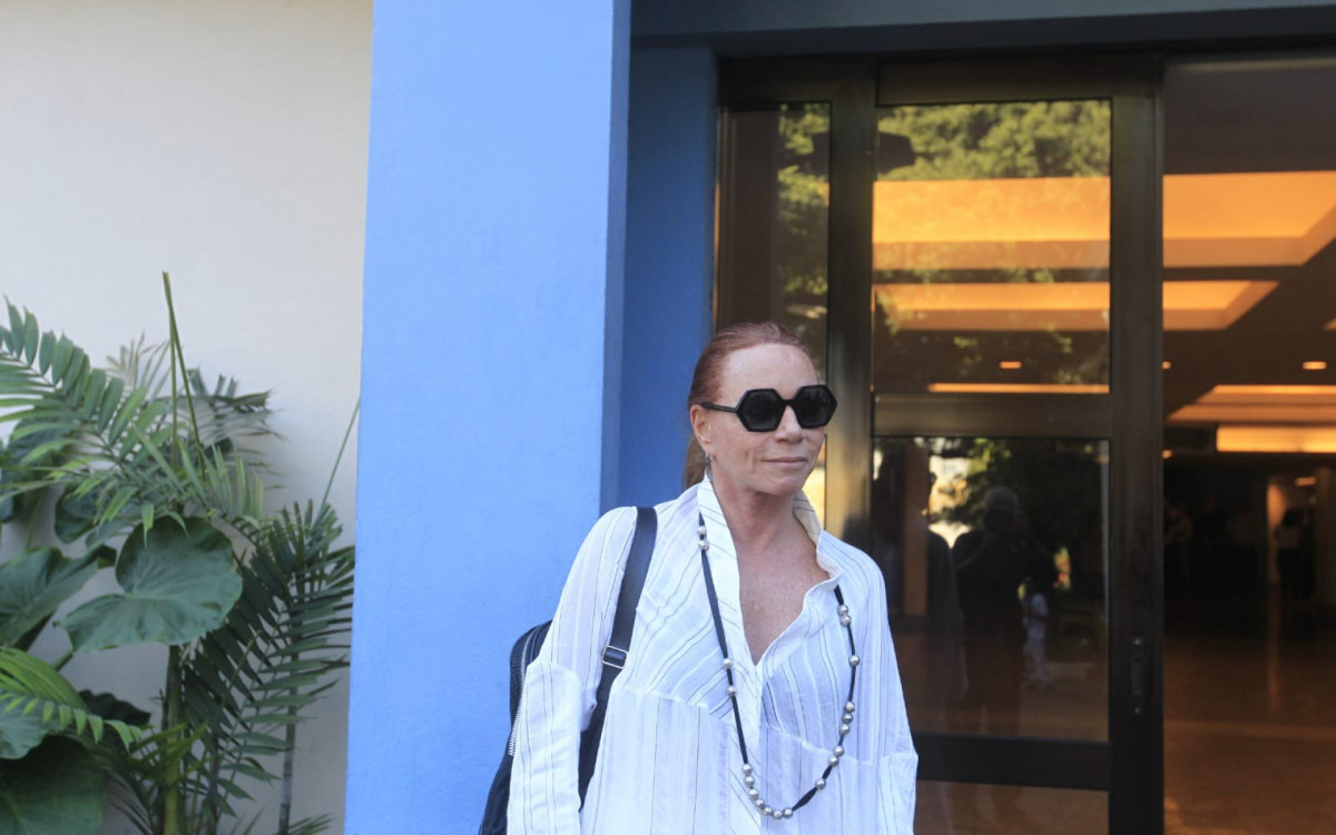 Leilane Neubarth esteve presente no velório do jornalista Renato Machado