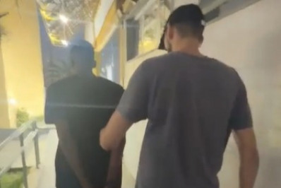 Cerco policial desarticula ponto do tráfico e termina com prisão de suspeito na Favela da Linha