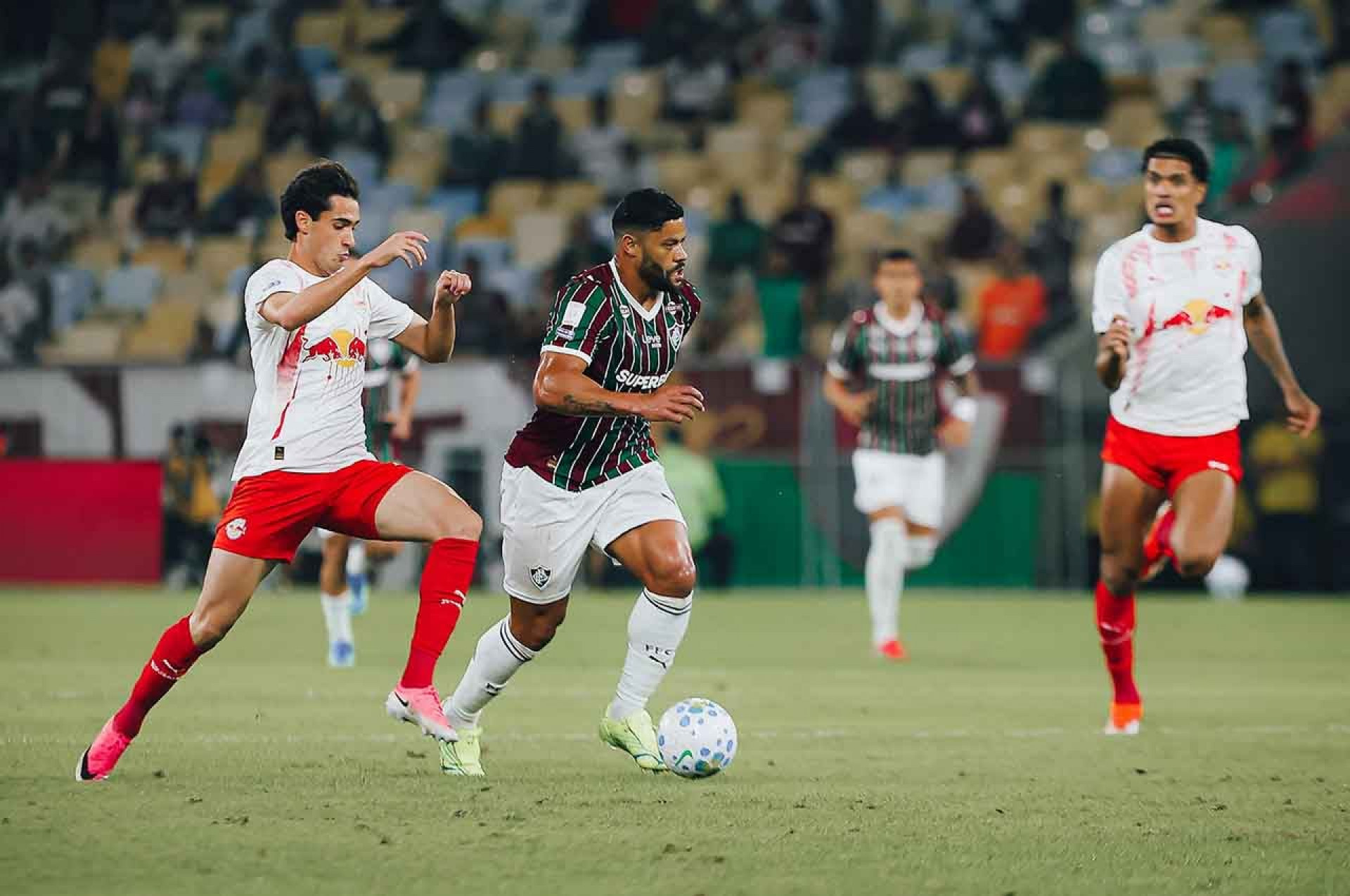 Fluminense evita derrota para o Bragantino aos 58 da etapa final